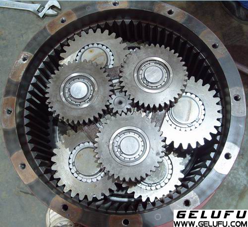 旋轉(zhuǎn)挖鉆機減速機拆解圖 